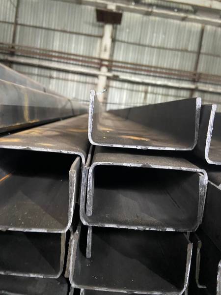 Швеллер гнутый 100х50х3 купить в Екатеринбурге